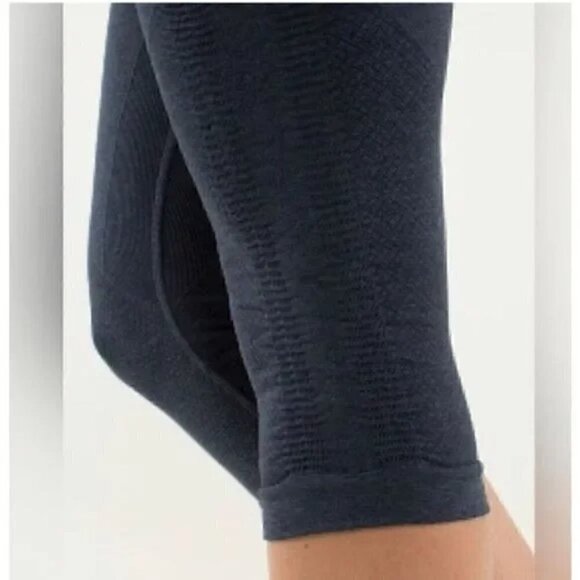 Lululemon In The Flow Cropped Leggings Size 6 - Picture 2 of 9